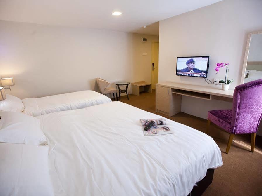 Pingsa Hotel Jelutong Екстер'єр фото